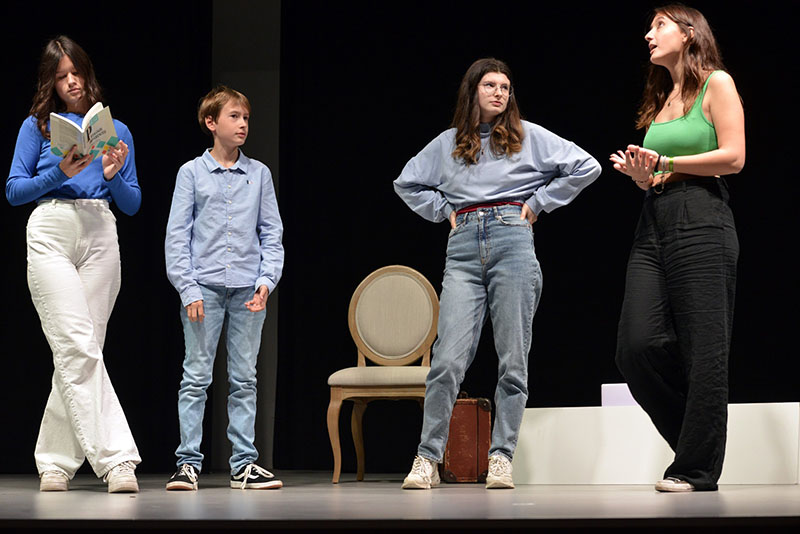 Théâtre spectacle adolescents
